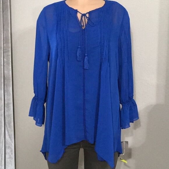 Valerie Stevens asymmetrical hem blouse. NWT - Picture 6 of 8